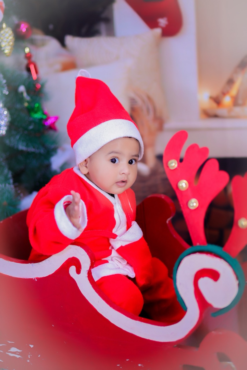 Christmas tree baby portrait